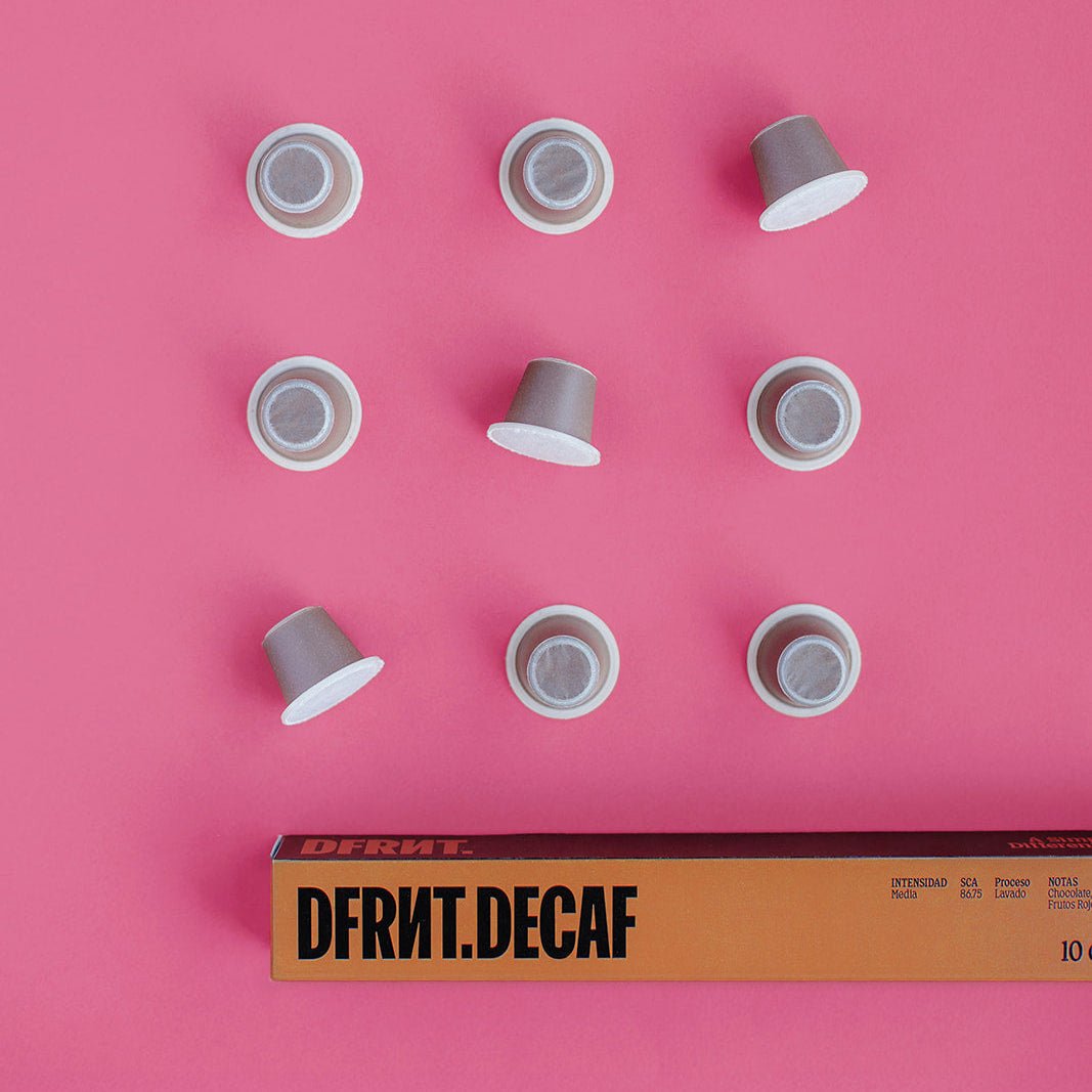 10 Cápsulas DFRNT.DECAF | Compatibles Nespresso | Café de especialidad Colombia | Biodegradables - DFRNT.