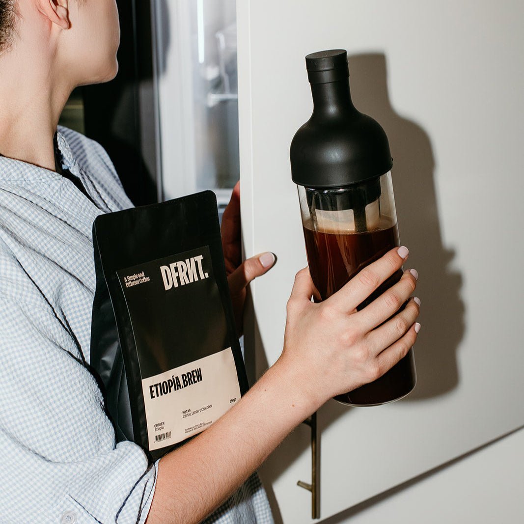 Pack Etiopía.Brew 2x250gr + Botella Hario Negra - DFRNT.
